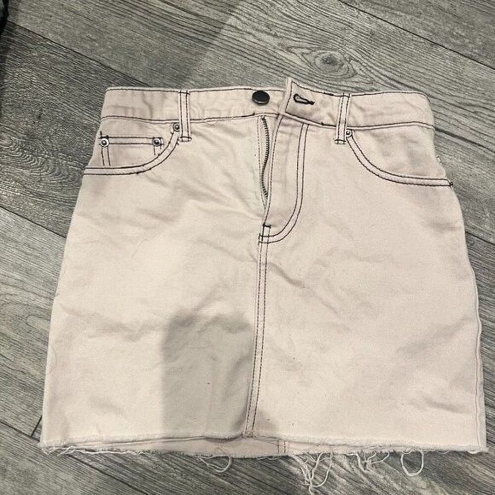Forever 21 Womens Small White Denim Skirt With Pockets‎ Zipper and Button